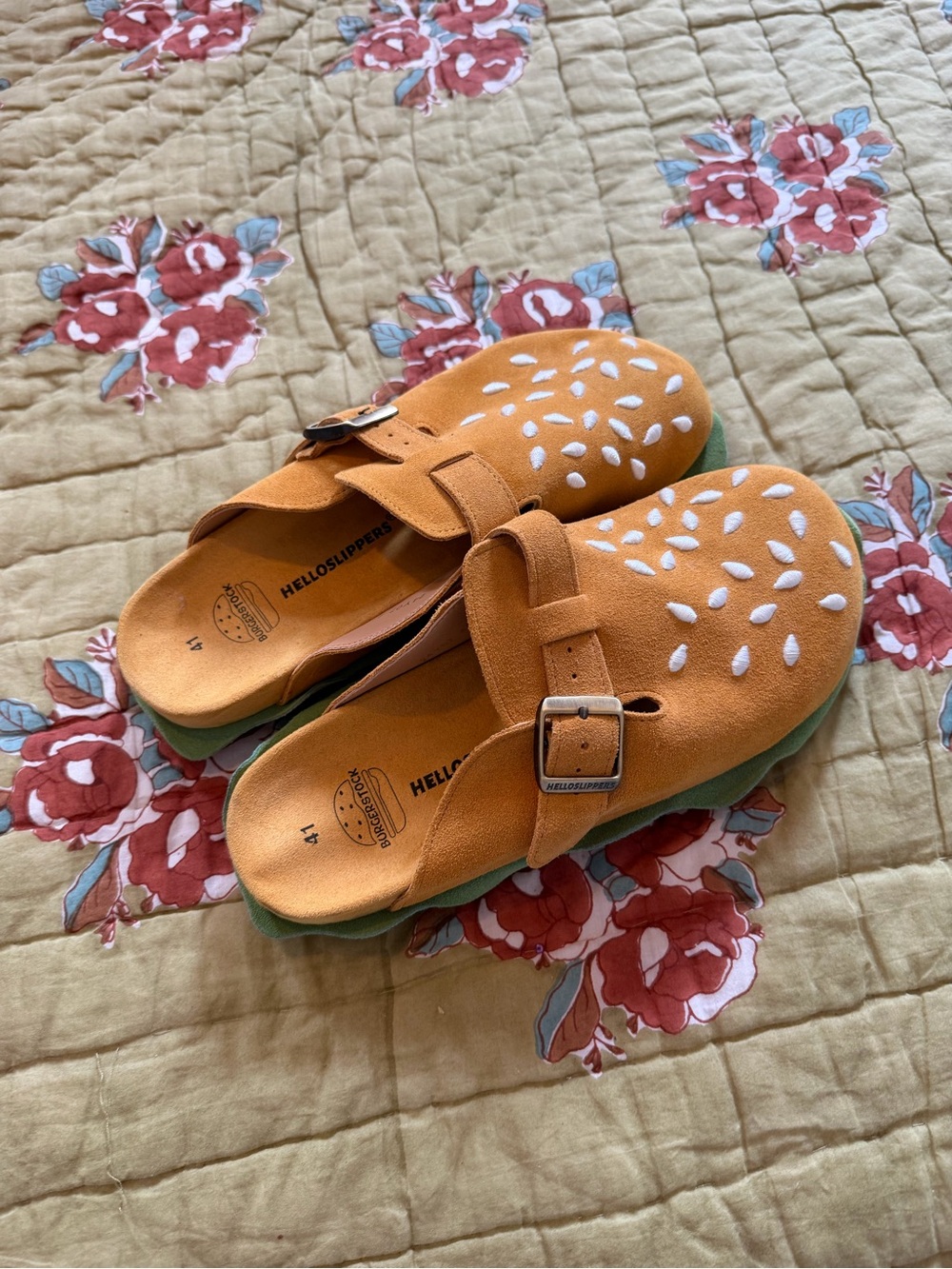 Women’s BURG-enstocks - Birks that look like a cheeseburger - Picture 2 of 3